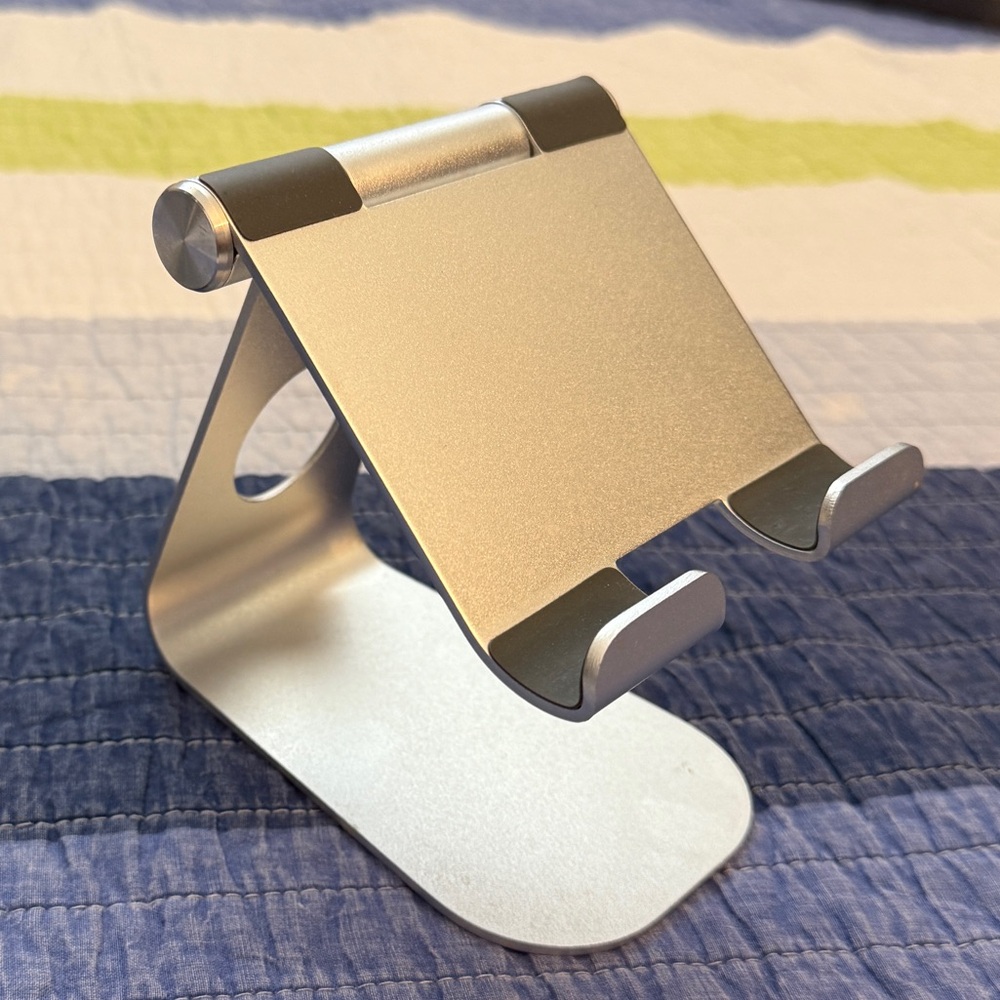 Lamicall iPad Stand